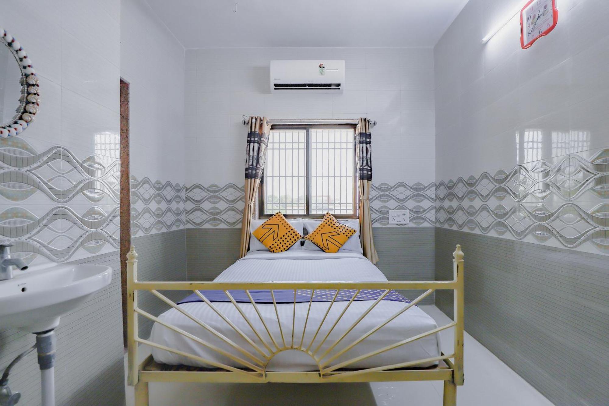 Spot On Jainsite Bhavan Palitana Екстериор снимка